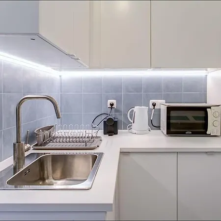 Zaire Retreat Lisboa